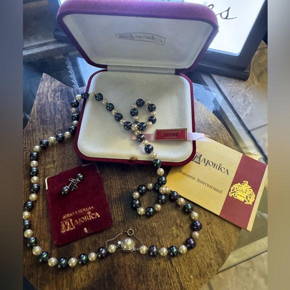 Majorica pearls strand